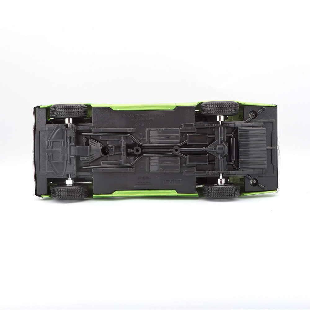 Maisto 1:24 Nova SS green finish for vivid display