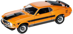 Maisto 1:18 Mustang Mach 1 exterior detail highlights classic lines for display