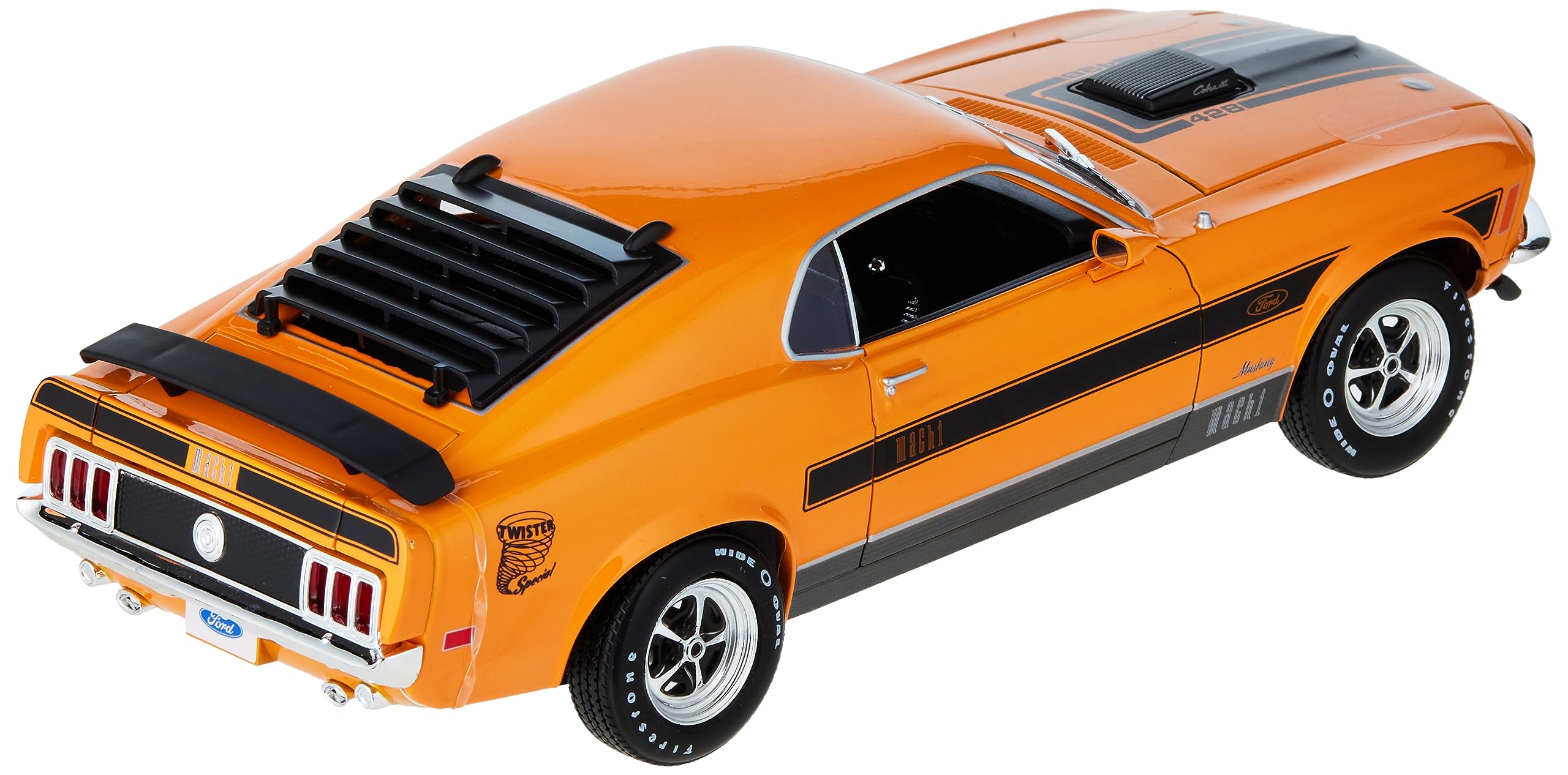 Maisto 1:18 Mustang Mach 1 interior detail authentic dashboard and seating