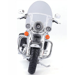 Maisto Harley-Davidson 1:12 Road King Classic front detail with chrome accents.