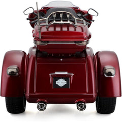 Maisto Harley Davidson 2021 CVO Tri Glide die-cast right side view for eye-catching display.