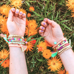 Make It Real Neo-Brite kit with gold chains enables layered bracelet trends.