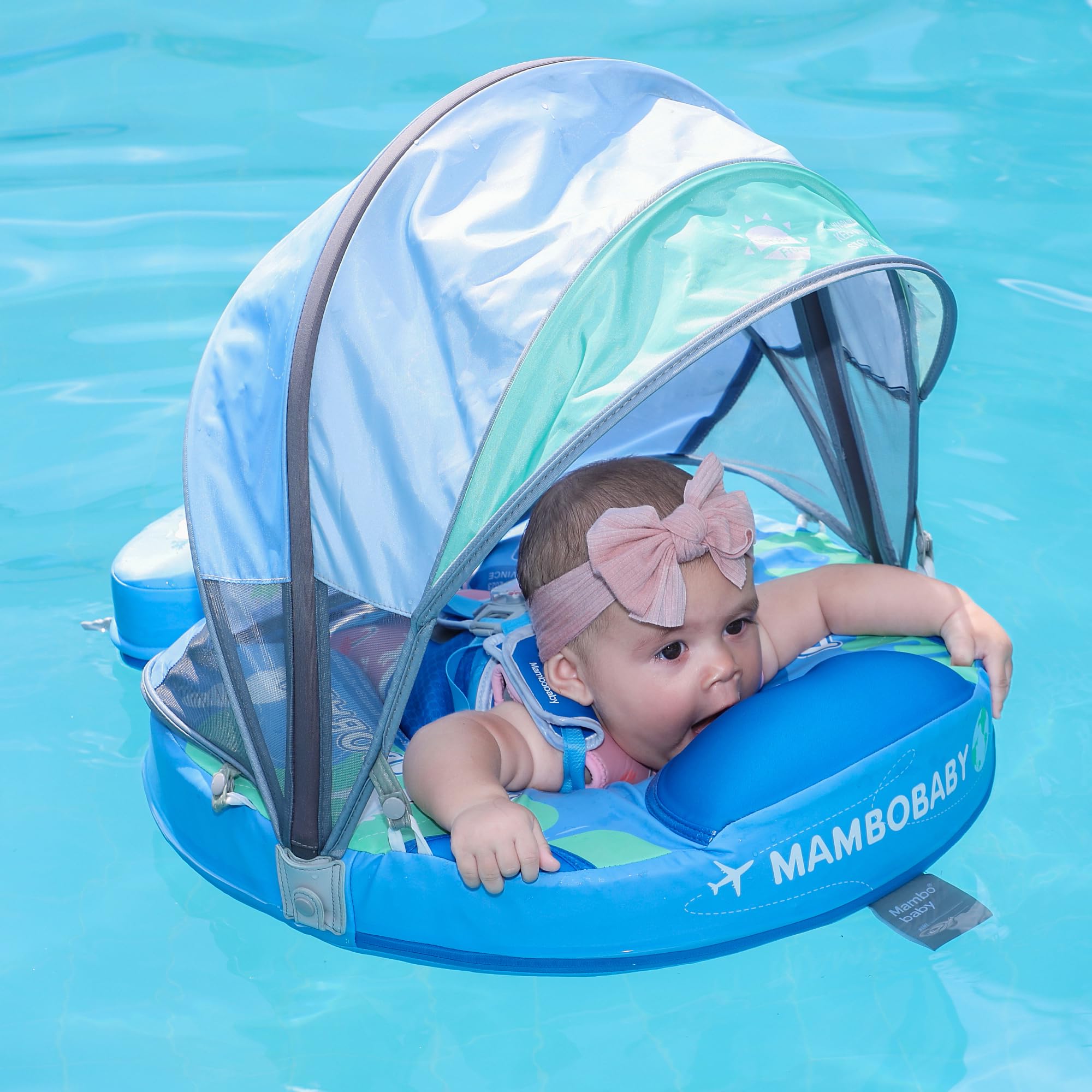 Mambobaby float ergonomic safety buckle keeps baby secure during play.
