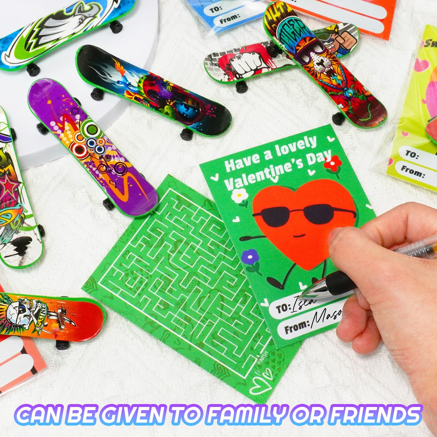 Manekulis pocket-size skateboards 9 cm for easy sharing and on-the-go fun