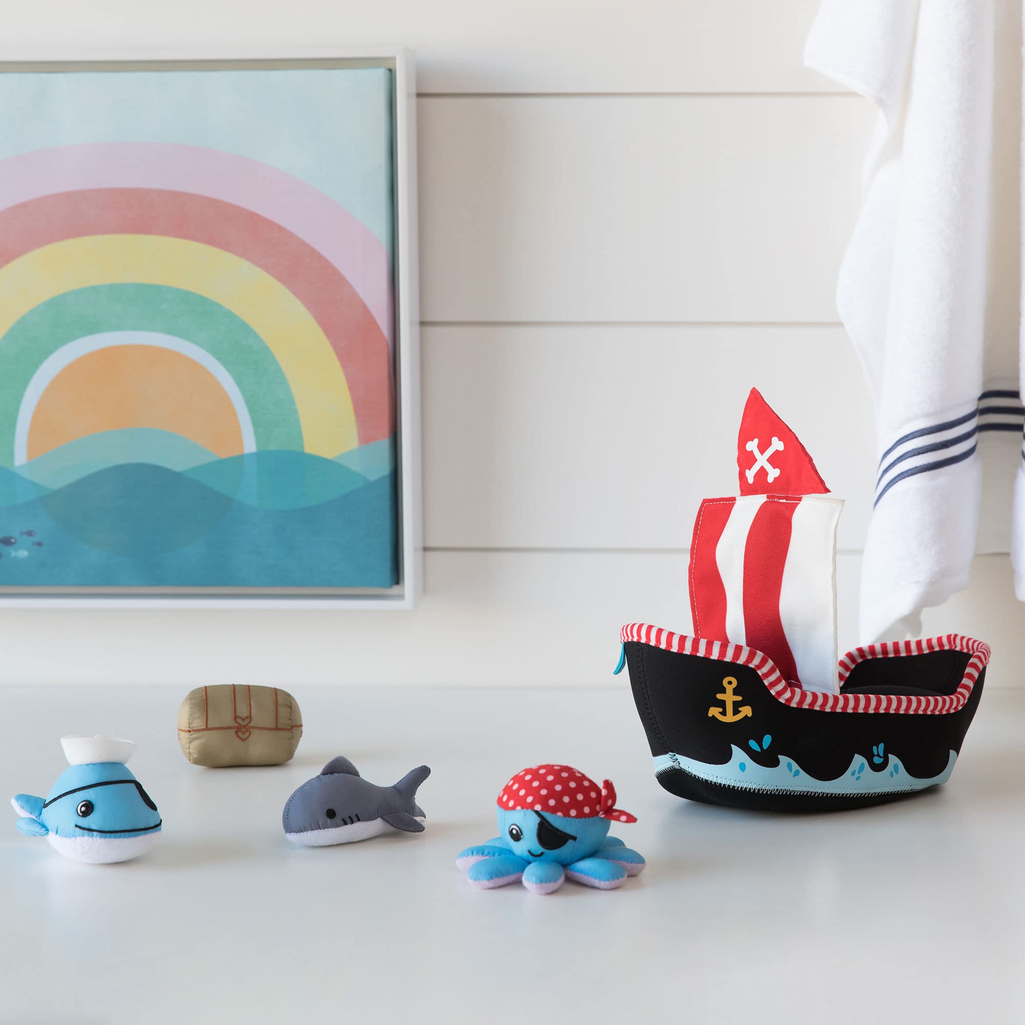 Manhattan Toy octopus squirter bath toy adds splashy, interactive fun.