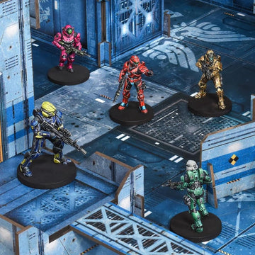 Halo Flashpoint weapons and modes add iconic flavor for play.