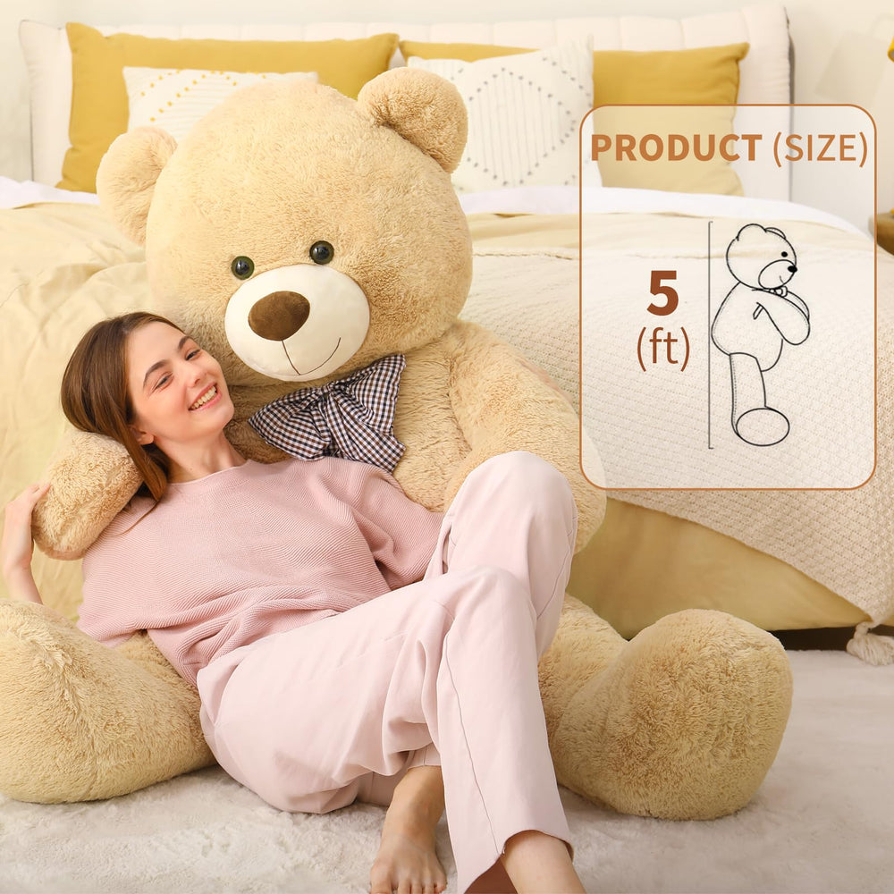 MaoGoLan Giant Teddy Bear close-up fur detail emphasizes ultra-soft plush warmth.