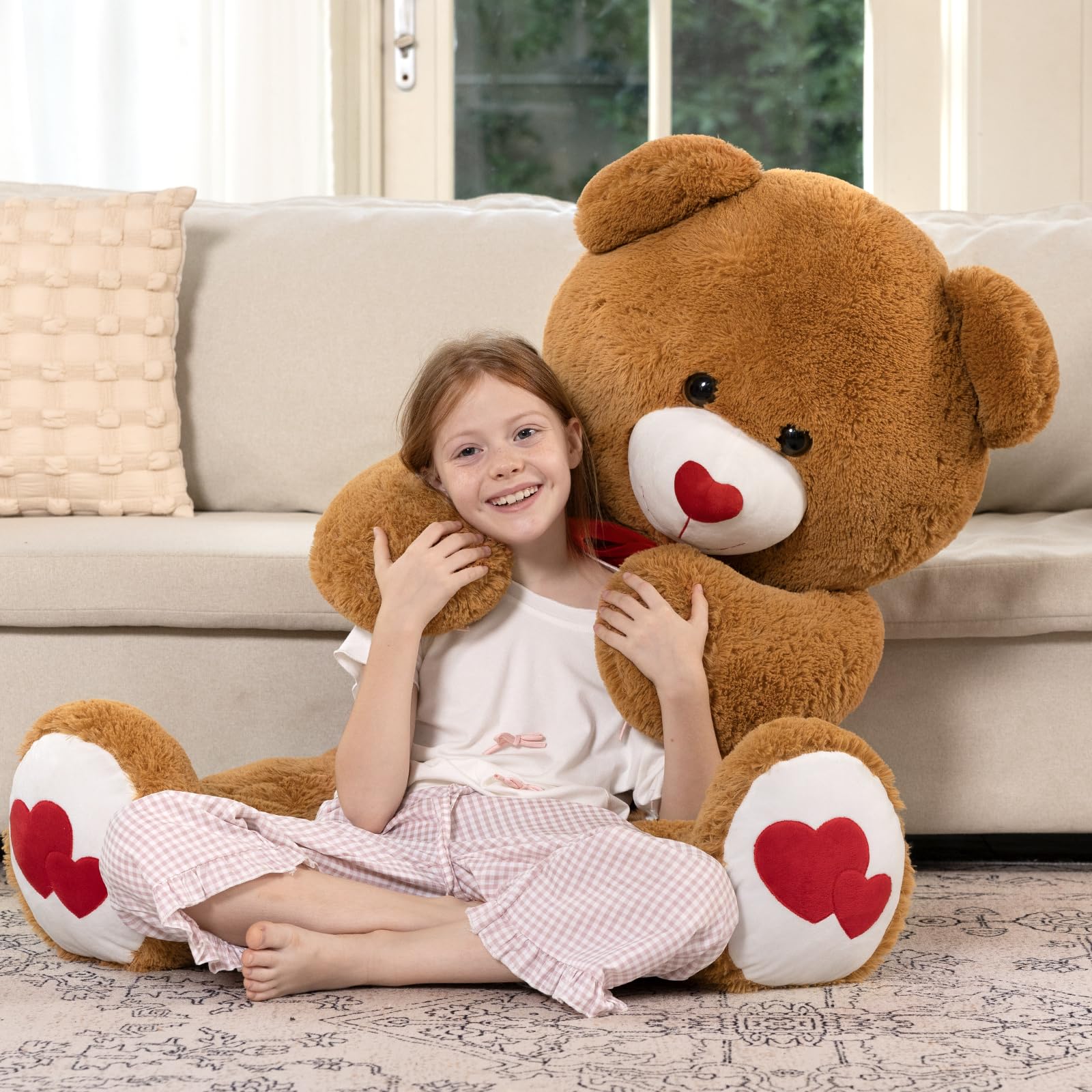 MaoGoLan giant teddy bear heart nose, cuddly companion for long-distance lovers.