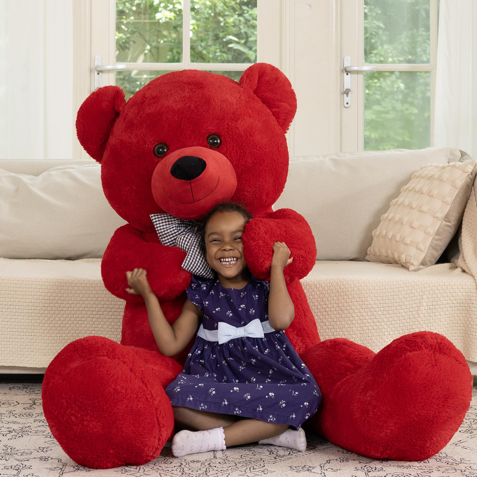 MaoGoLan giant teddy bear snuggle scene, a statement decor piece that brightens any room.