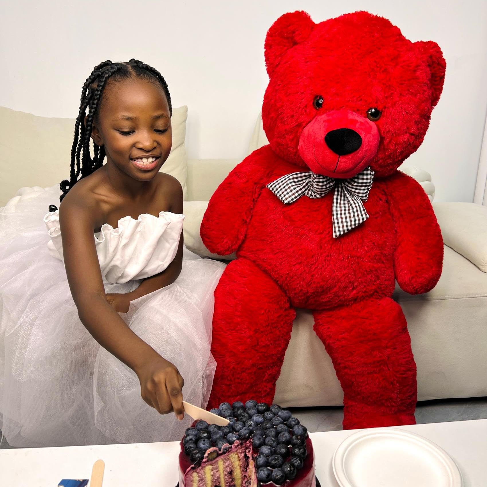 MaoGoLan night-time snuggle companion for bedtime stories and comfort