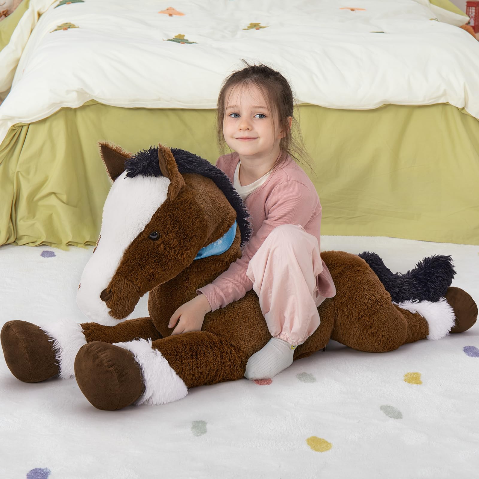 MaoGoLan ride-on plush horse with blue rein for imaginative play
