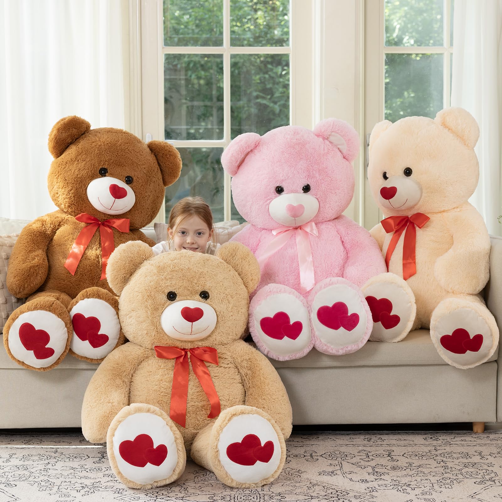 MaoGoLan Valentine gift display as a warm centerpiece