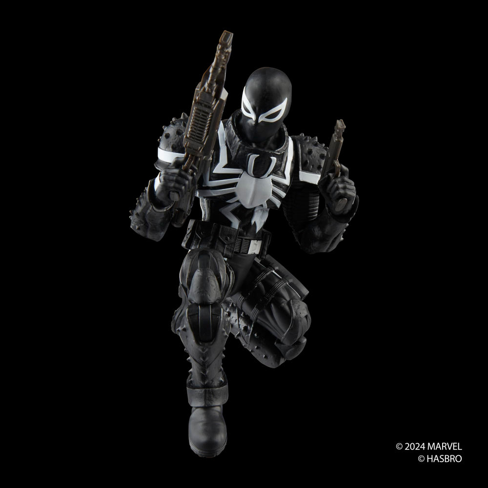 Marvel Agent Venom: dynamic poses enabled by extensive articulation.