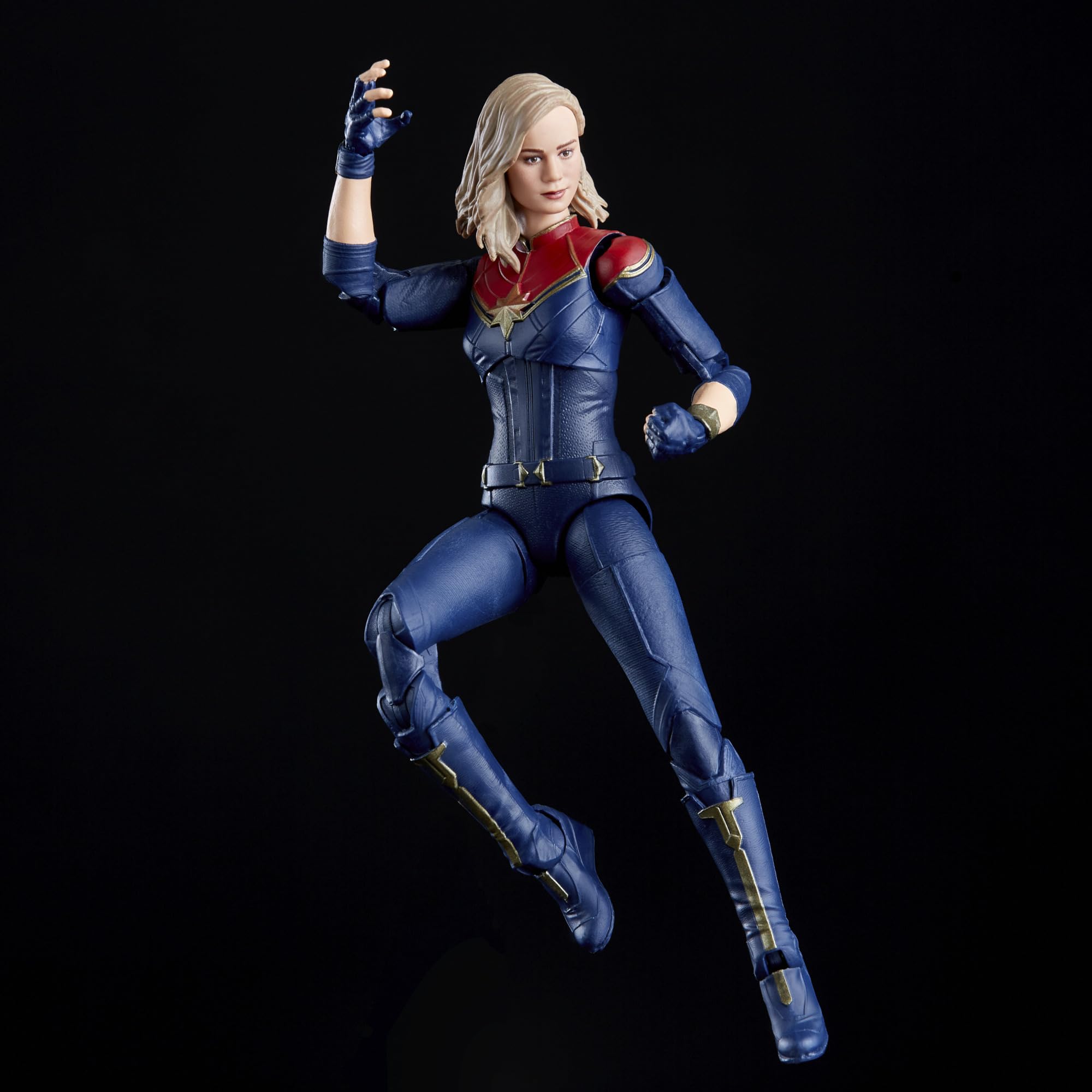 Marvel Captain Marvel The Marvels 6-Inch figure showcase-display energizes Marvel collections with iconic hero.