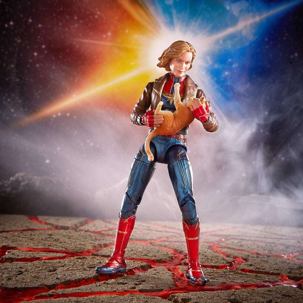 Goose accessory adds storytelling charm to the Captain Marvel display.