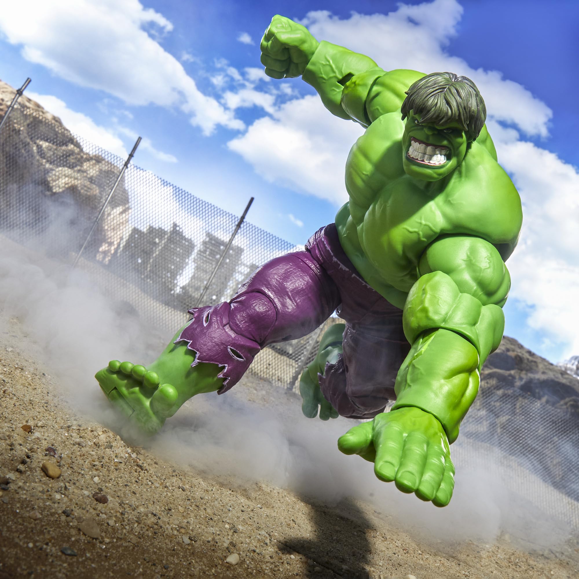 Marvel Legends Maximum Hulk figure comics-inspired deco suits collector shelves.