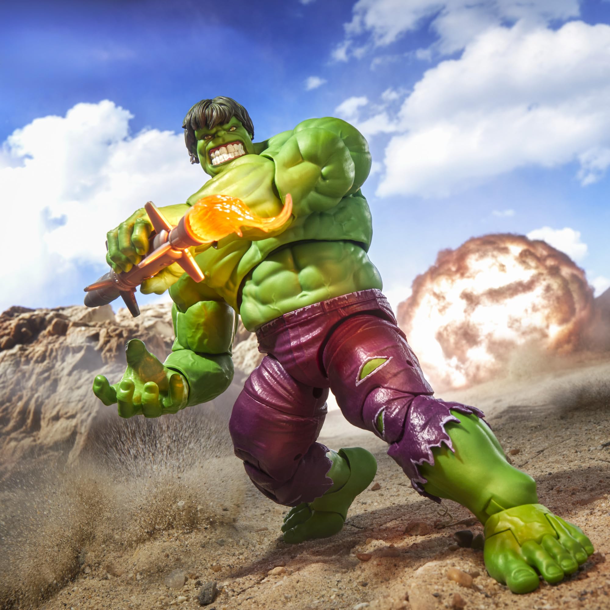 Marvel Legends Maximum Hulk figure raging-head offers intense, comic-inspired expression.
