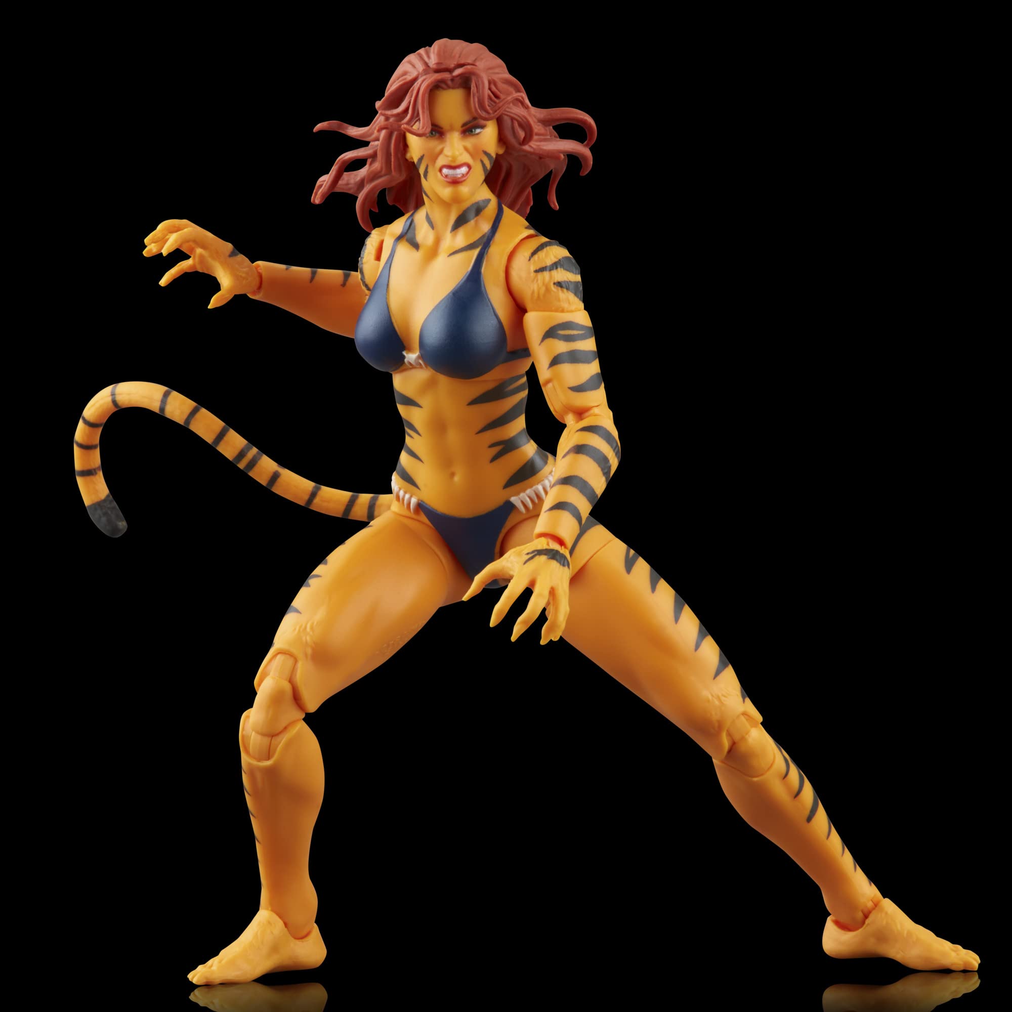 West Coast Avengers 16-accessory bundle enhances display and play options.