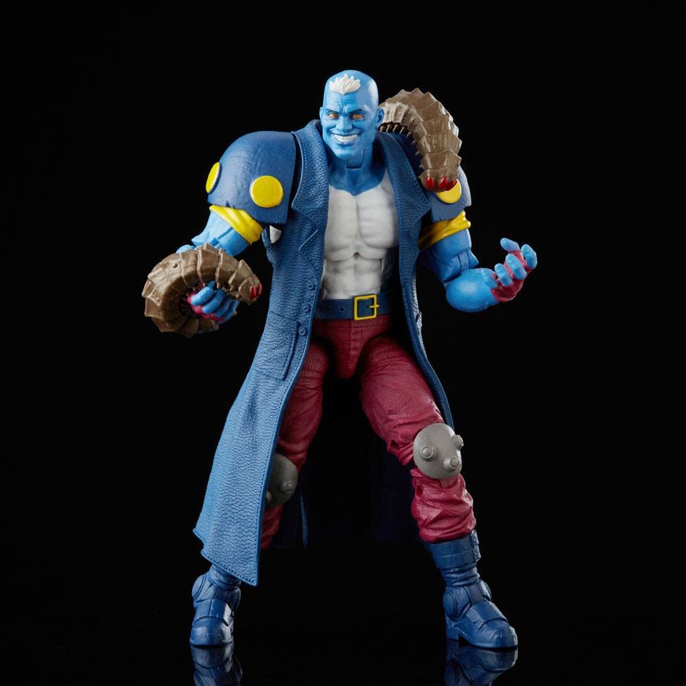 Marvel Maggott Eanie and Meanie slug companions enhance play scenarios.