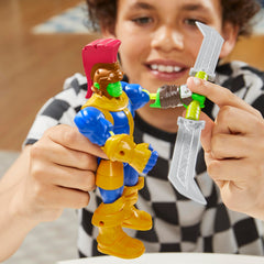Marvel MixMashers Infinity Gauntlet accessory for powered-up combinations.
