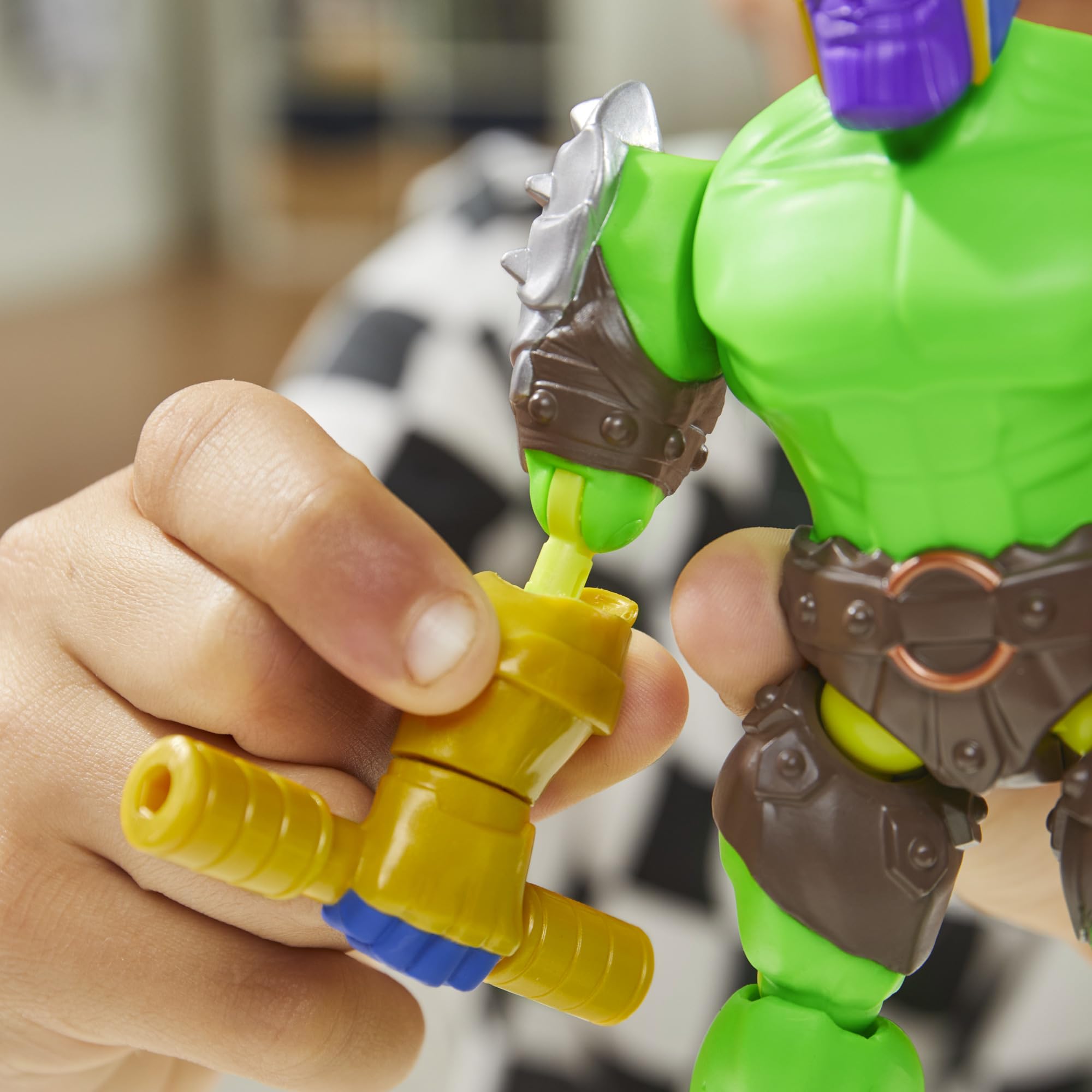 Marvel MixMashers mash collection box showcases versatile play.