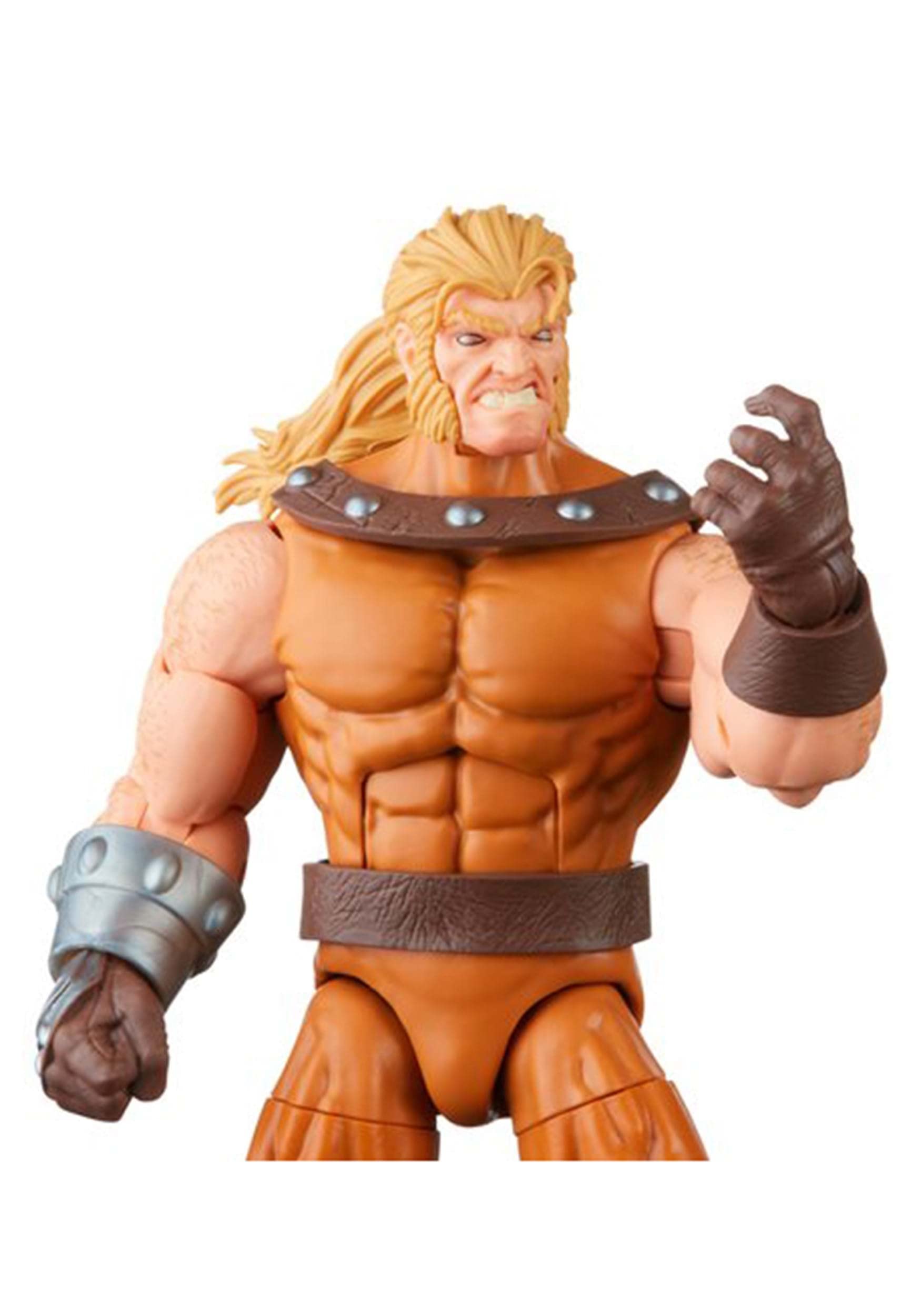 Close-up of Marvel Sabretooth reveals premium sculpt and articulation.