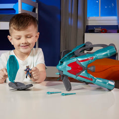 Ship with three projectiles for exciting blasting in space battles.