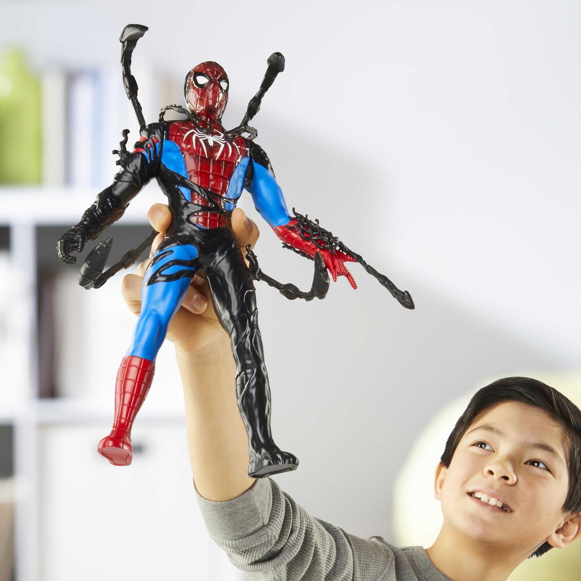 Marvel Spider-Man VenomVersus six venom accessories enhance storytelling.