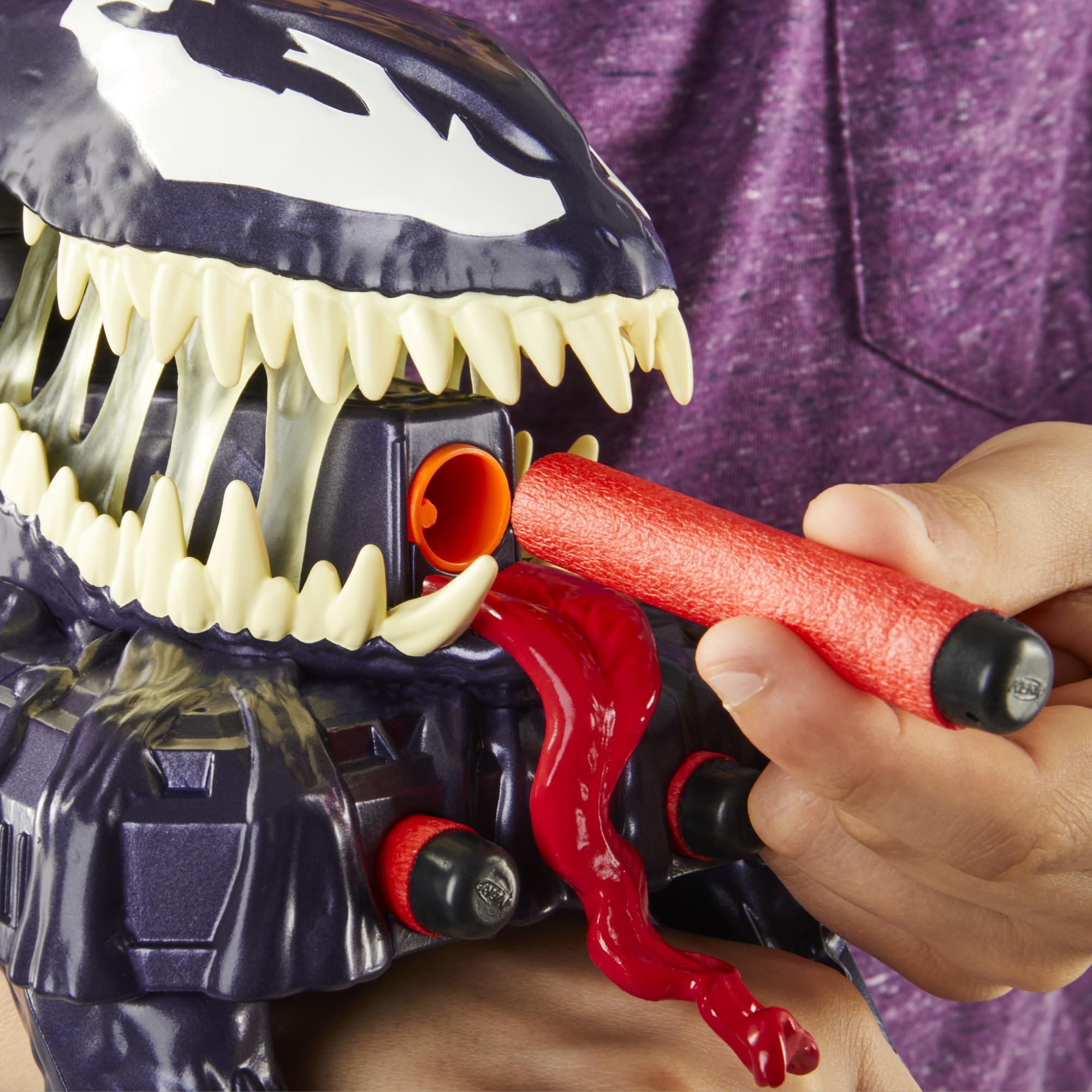 Marvel Spider-Man VenomVersus darts storage area for quick reloading.