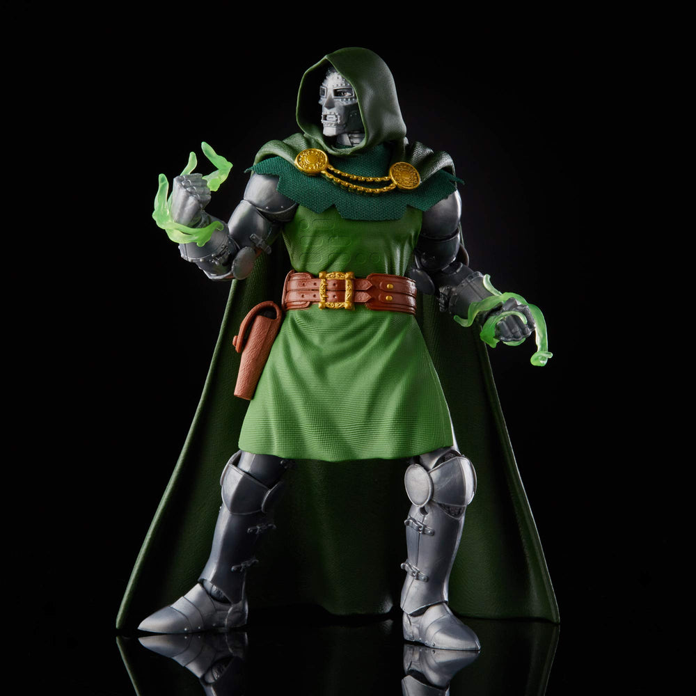 Marvel Vintage Series Dr. Doom accessories showcase versatile posing options for collectors.