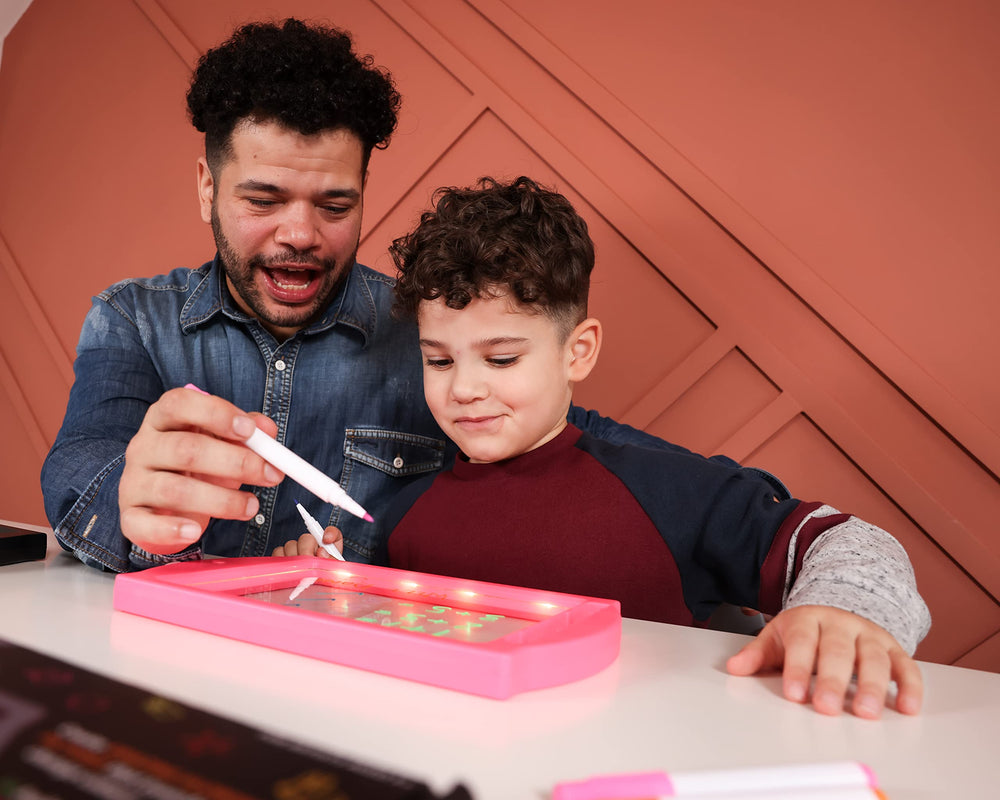 Marvin's Magic Glow Art see-through tracing screen for easy glowing pictures