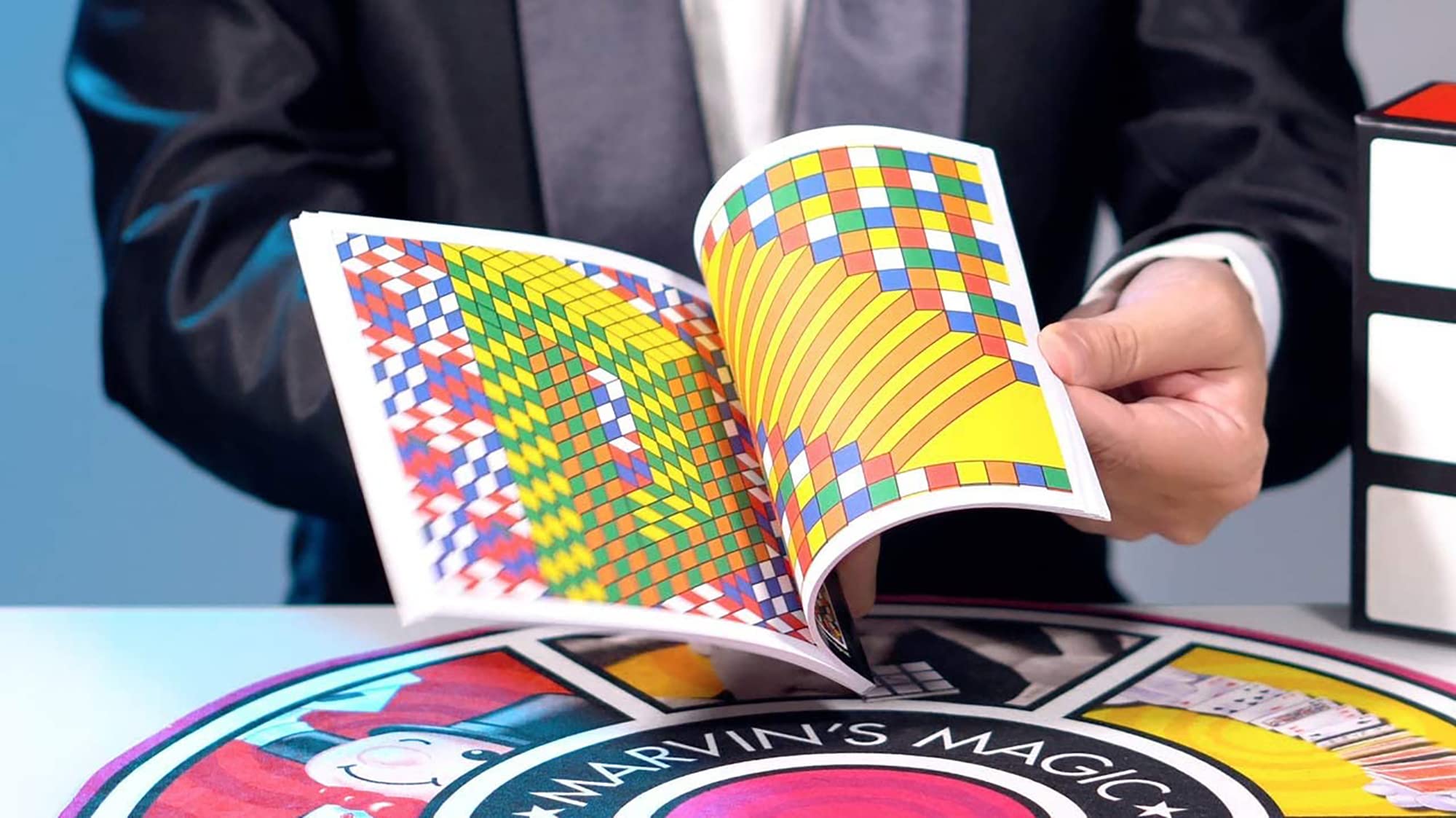 Unboxing Marvin's Magic Rubik's Amazing Box components