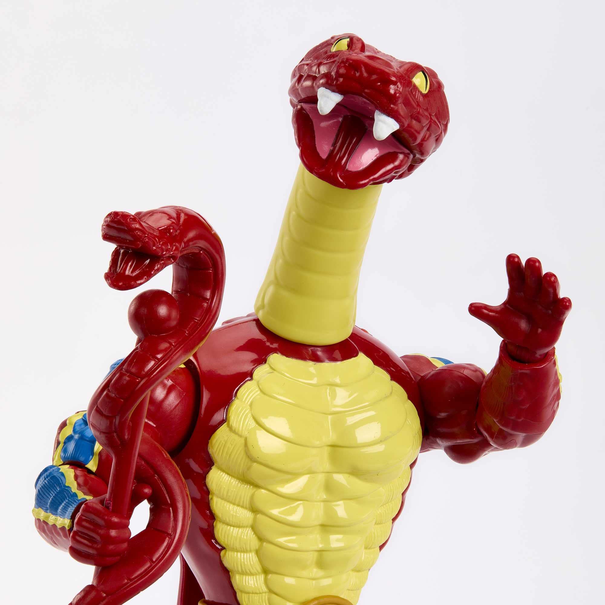 Masters of the Universe Origins Rattlor figure features 16-point articulation for varied stances.