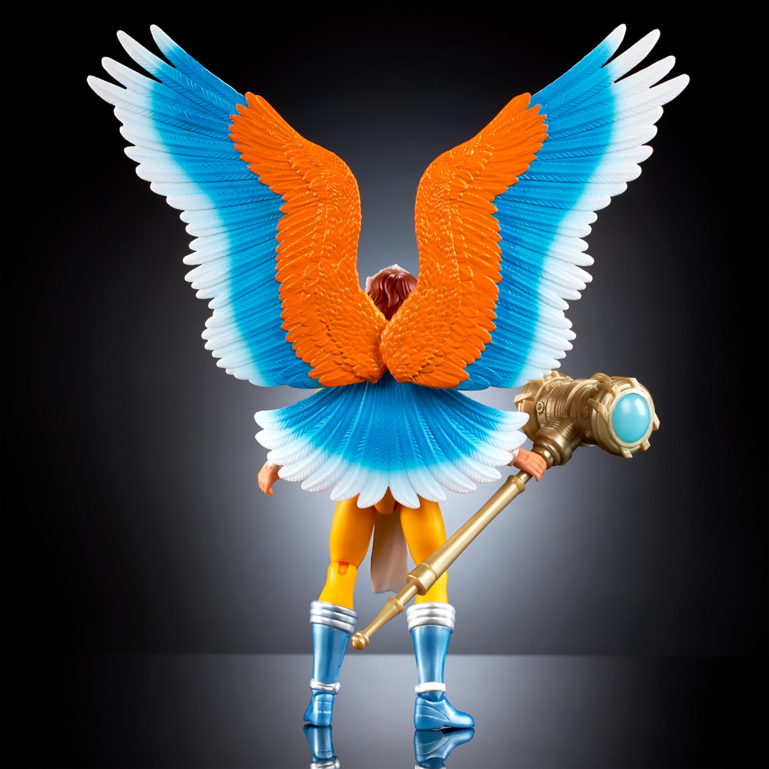 Figure features 16 joints for dynamic poses.