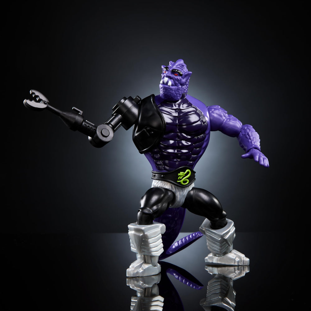 Terroar 16 points articulation supports dynamic poses and action.