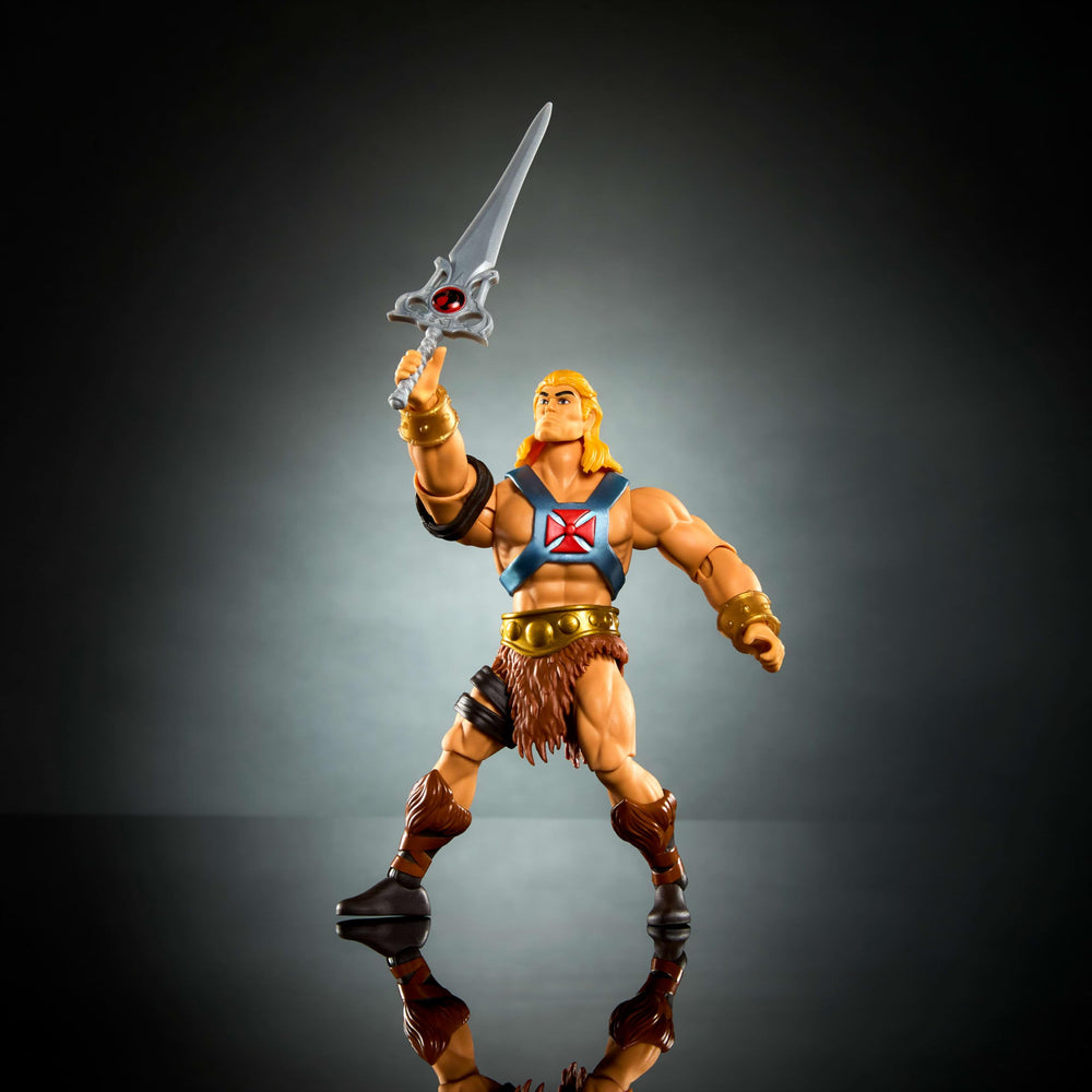 Masters of the Universe He-Man modular-armor-parts demonstrates customizable armor swaps.