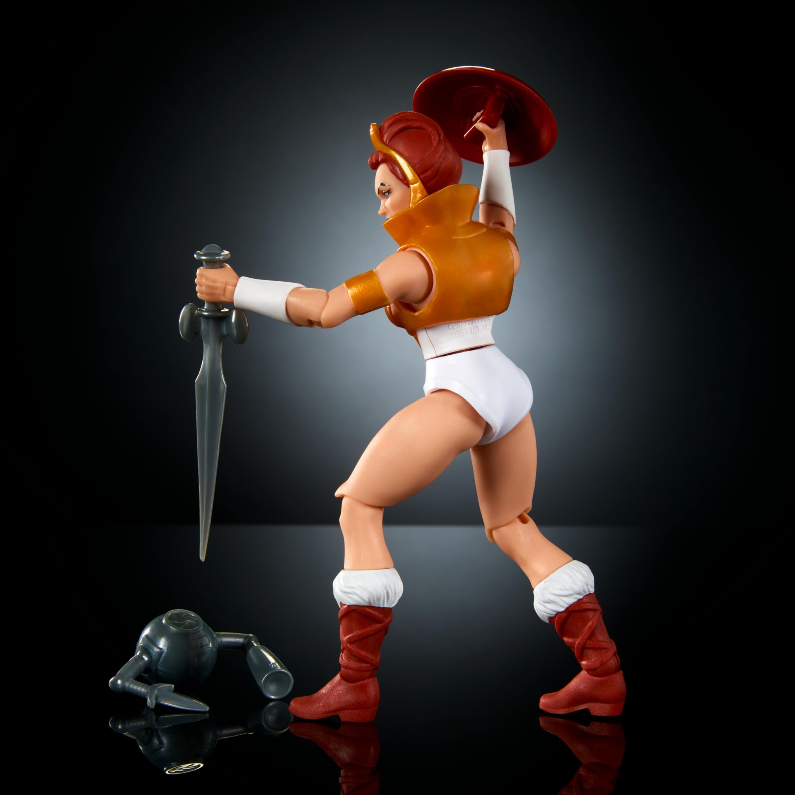 Ideal gift for MOTU fans aged six and up to spark storytelling.