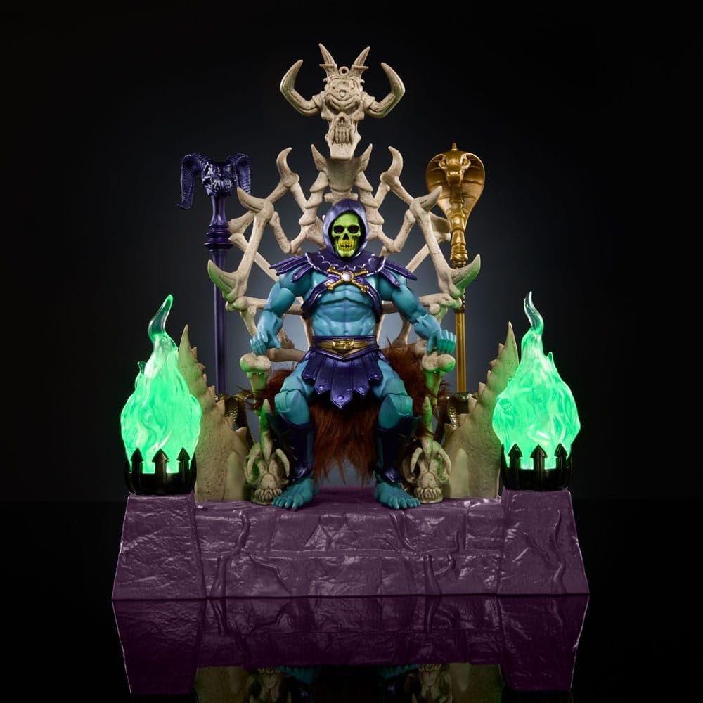Masters of the Universe Masterverse cape and hood revealing skull detail