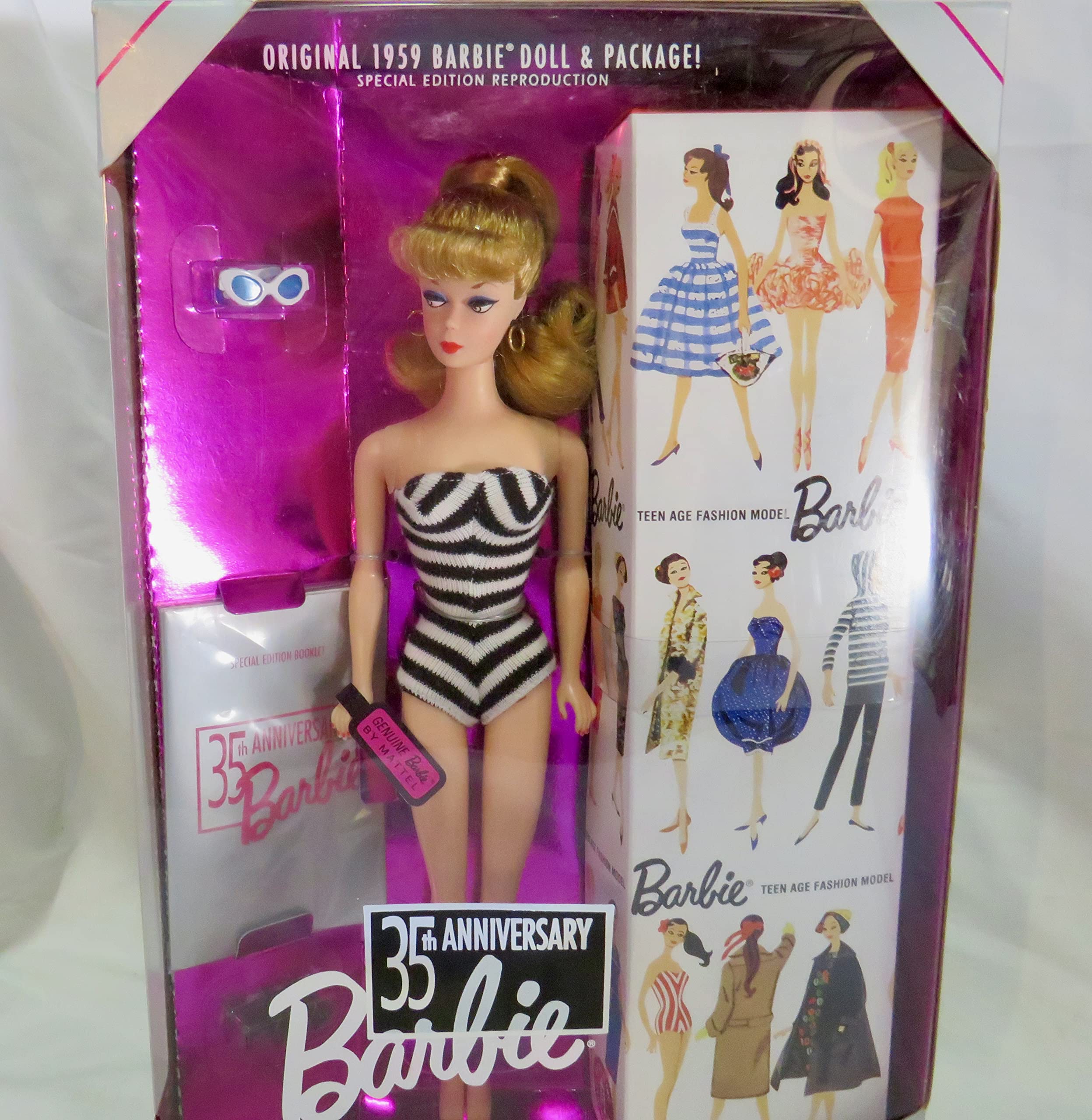 Mattel Barbie Original 1959 Blonde Doll in box, ideal for collectors.