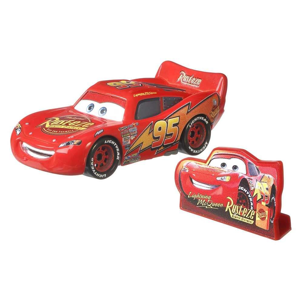 Mattel Disney Pixar Cars Doc Hudson die-cast car for classic character play and collection