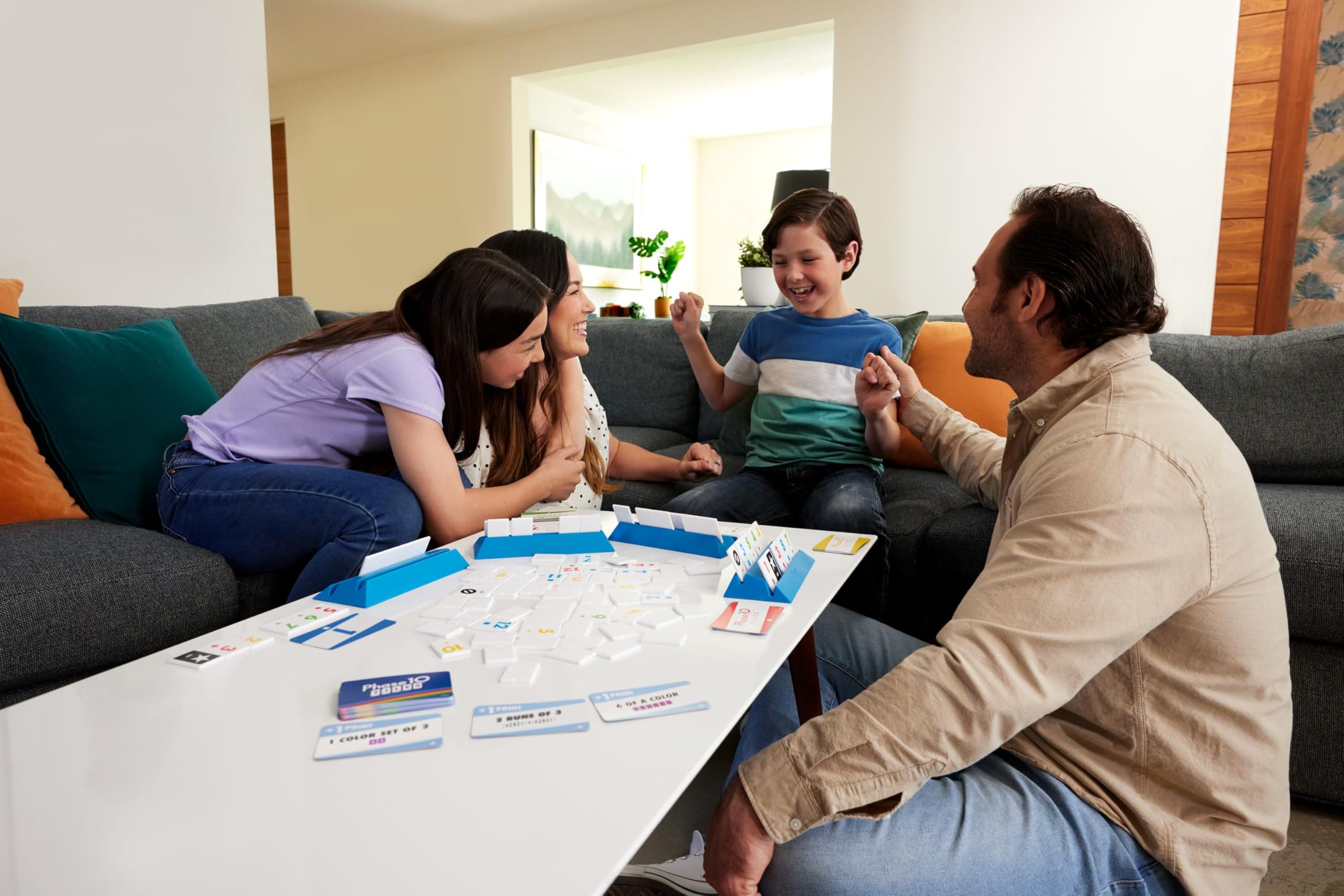 Phase 10 Tiles Quick Play round demonstrates fast-paced decision making.