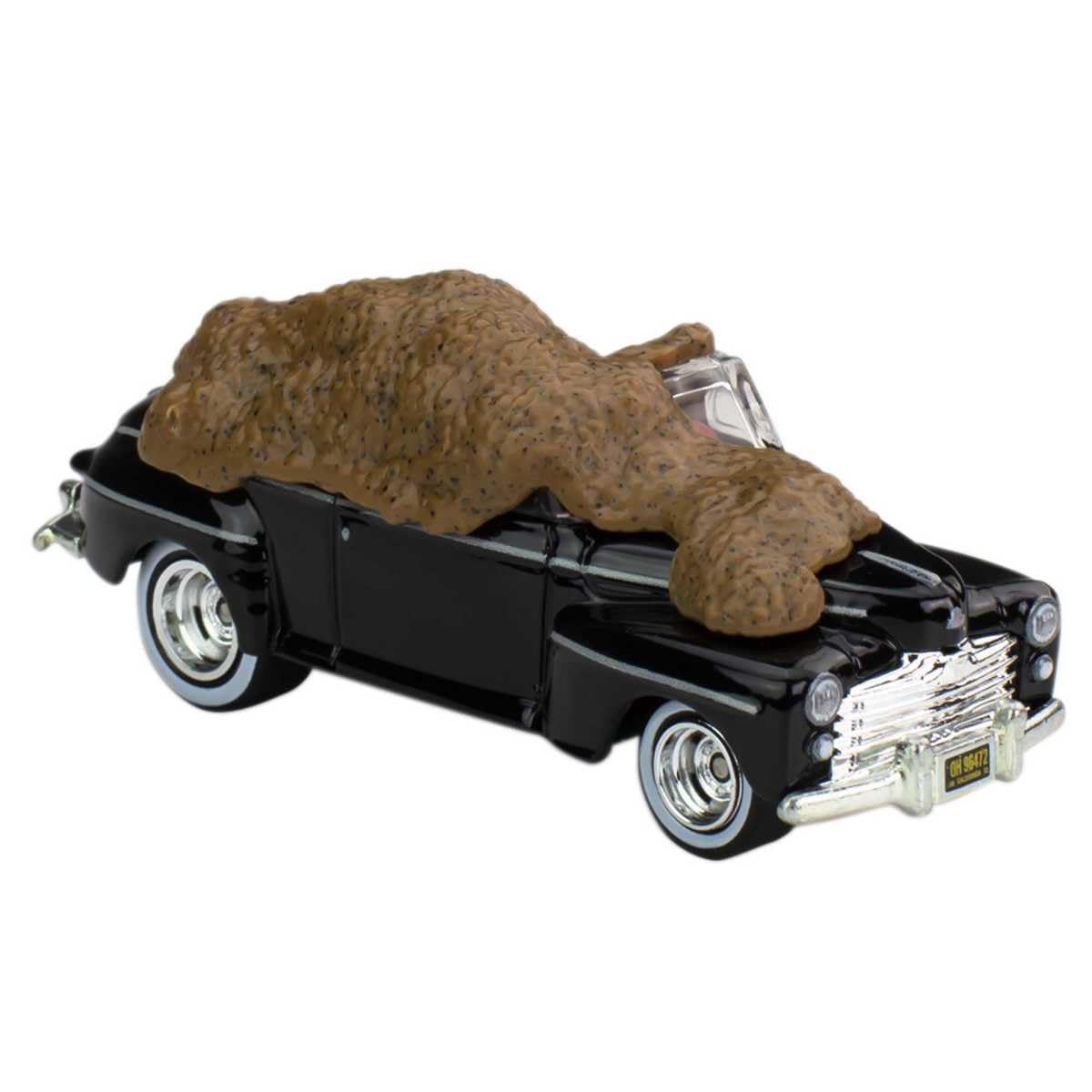 Mattel Hot Wheels HKC25 Front view showcases glossy die-cast detailing for display.