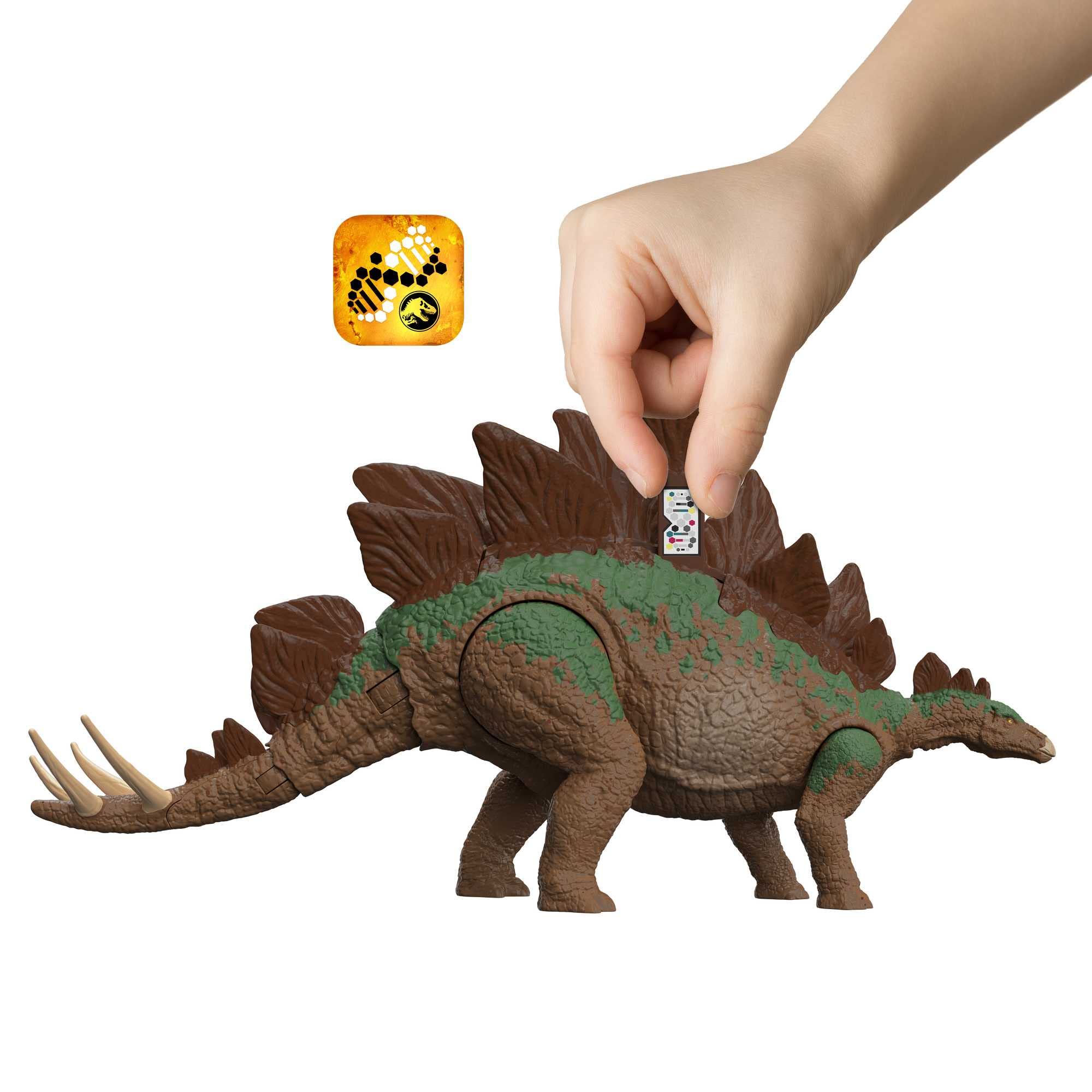 Mattel Jurassic World HHK91 set unlocks AR adventures via hidden DNA code.