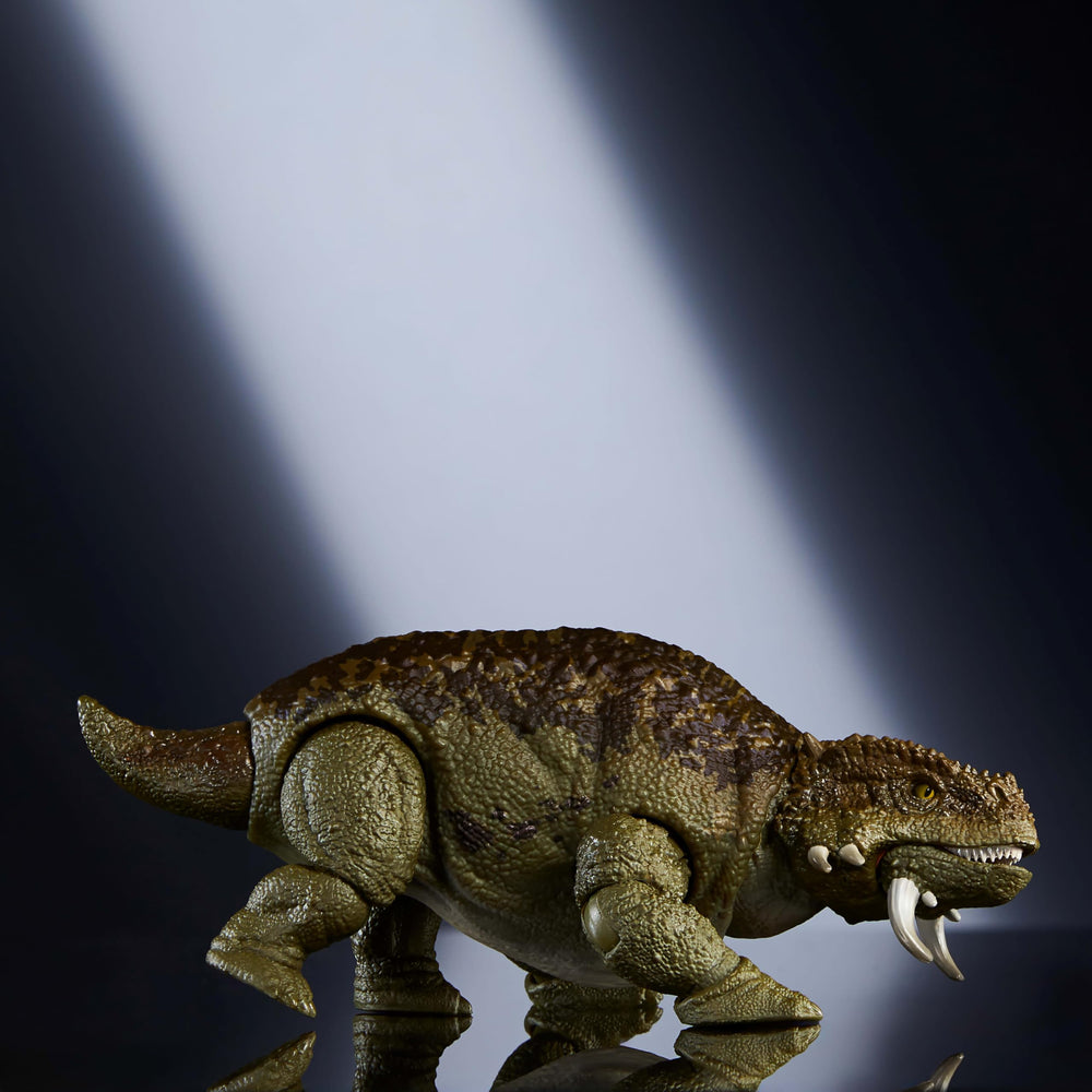 5.8-inch Scutosaurus length makes a compact shelf companion.
