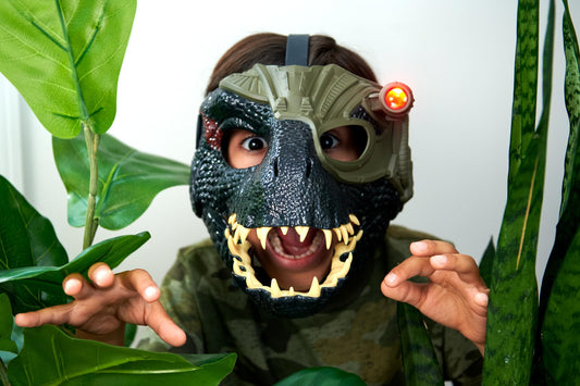 Mattel Jurassic World Indoraptor tracking gear on left eye for dramatic targeting.