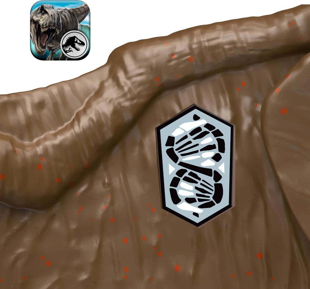 Mattel Jurassic World Rebirth backpack accessory enhances play and scene setup.