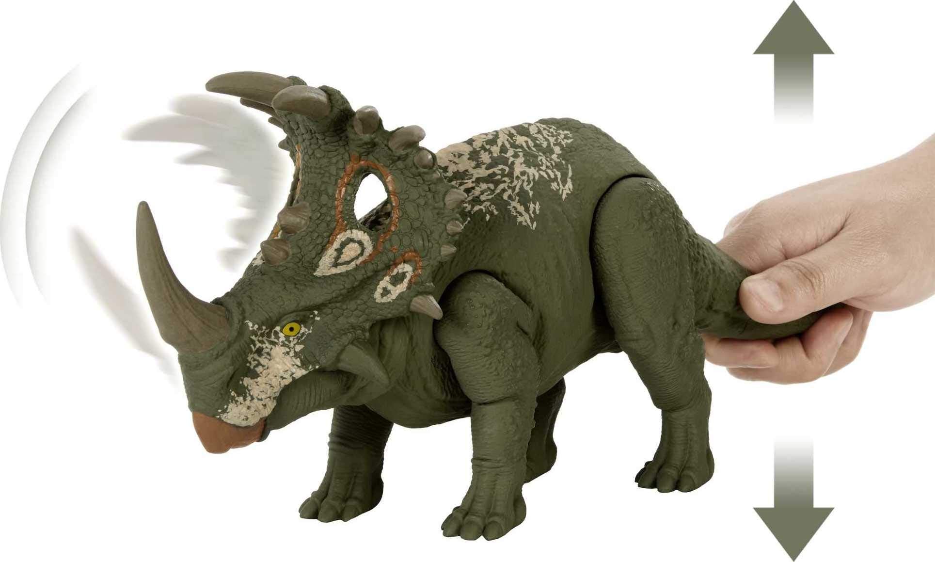 Mattel Jurassic World Sound Strike dinosaur figure, attack-move angle, enables dynamic action.