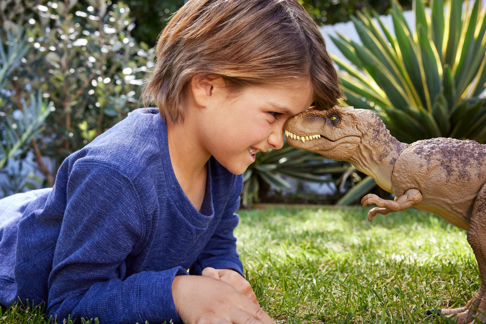 Mattel Jurassic World T. rex neck-thrash rampage for immersive battles.