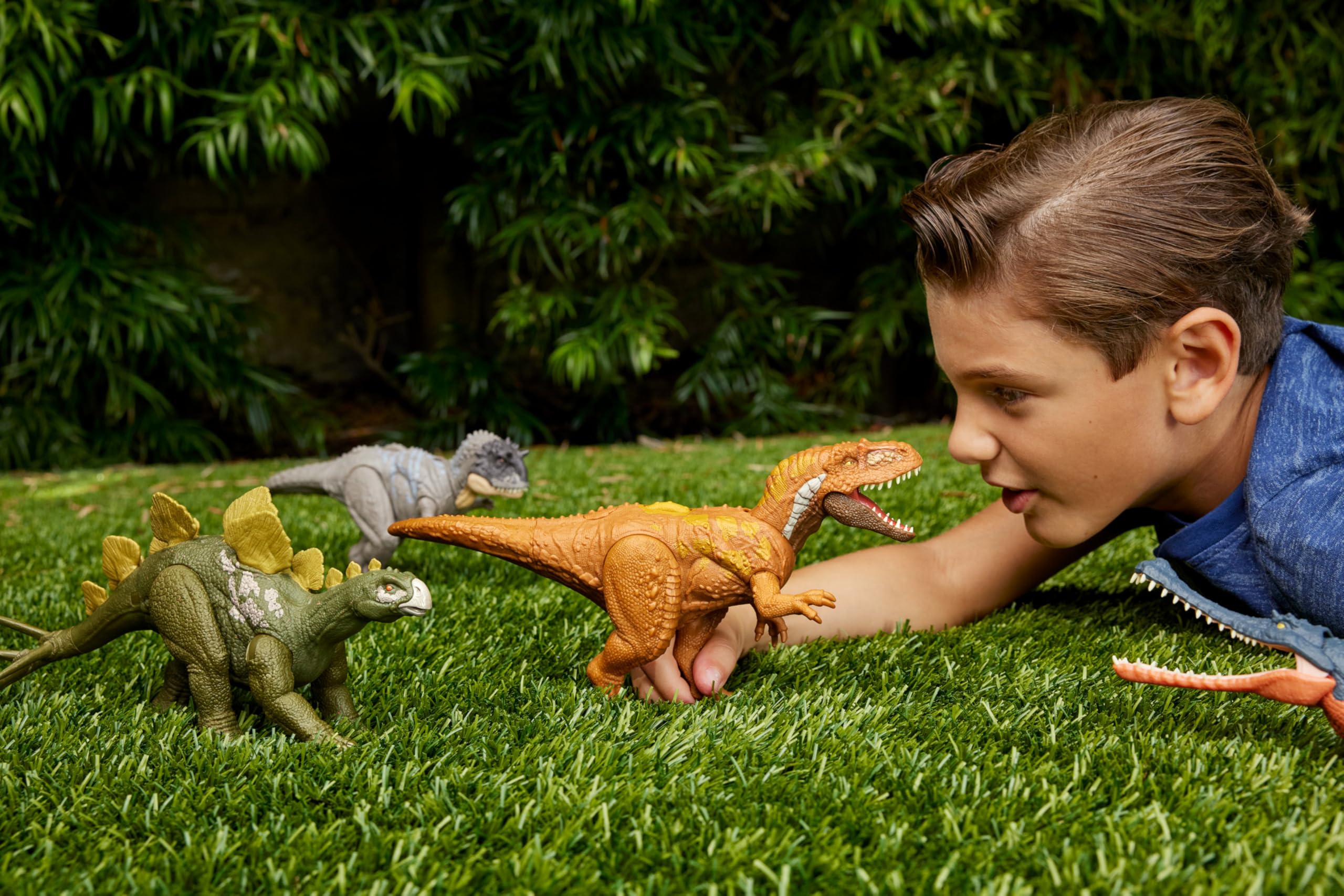 Mattel Jurassic World Wild Roar Megalosaurus roars loudly to spark adventurous storytelling