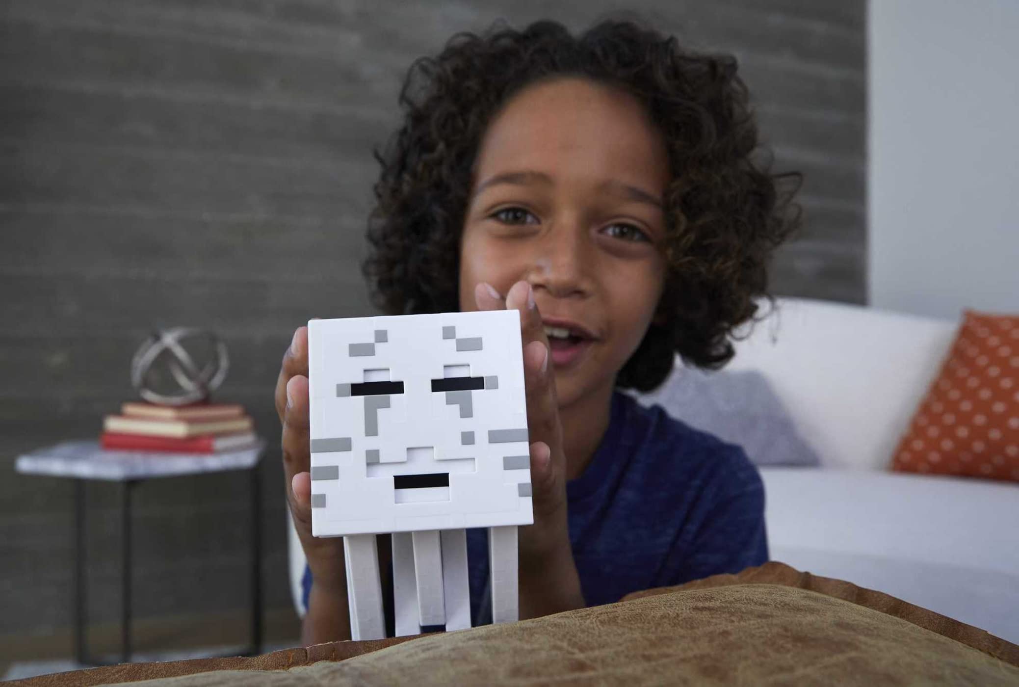 Mattel Minecraft Fireball Ghast with ten red discs for launching.